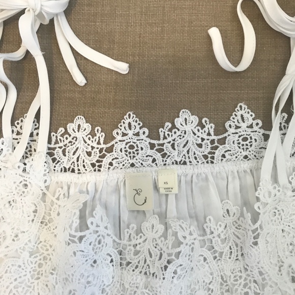 Anthropologie Eloise White Embroidered Detail Top - Picture 2 of 5